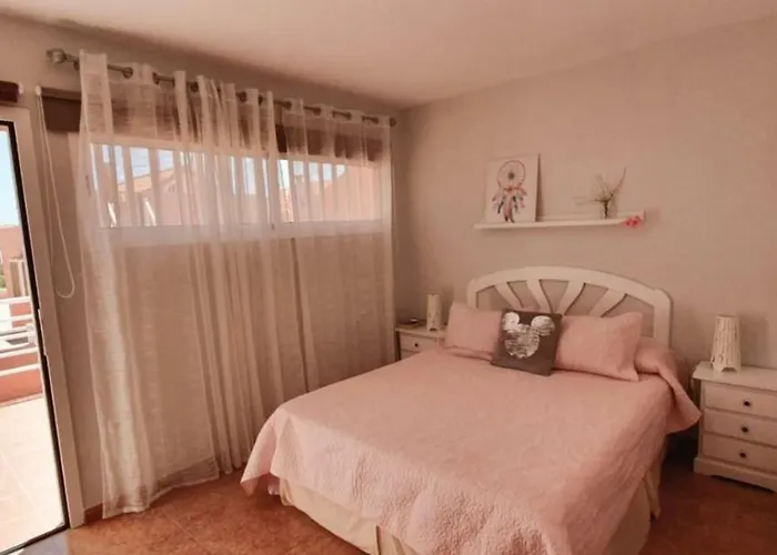 Paulalucía Costa De Antigua