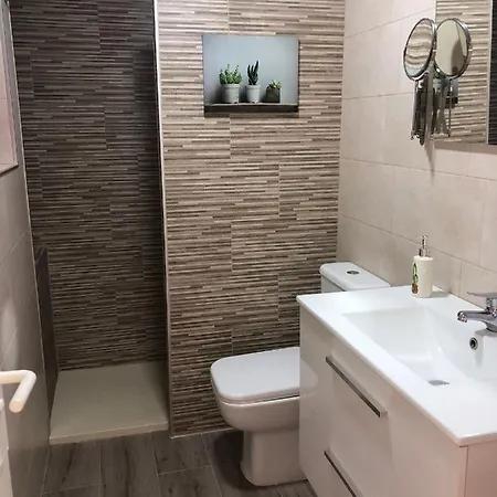 Paulalucia Costa de Antigua