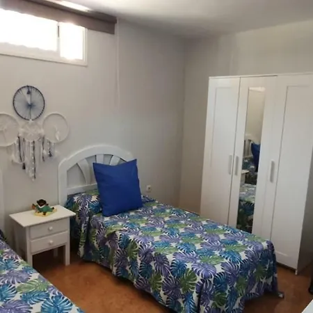 Paulalucia * 코스타 데 안티과